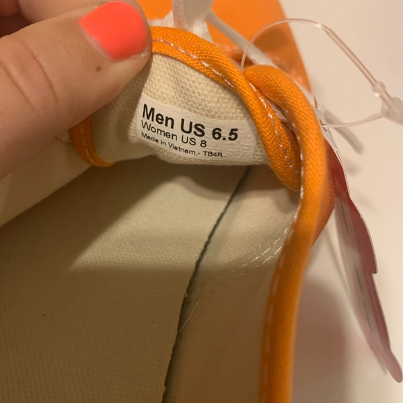 NWT Vans Authentic Lo Pro Sneakers - Picture 4 of 4